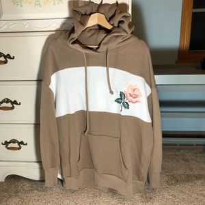 WILDFOX WOMEN’S TEA ROSES BLOCKED RELAX HOODIE